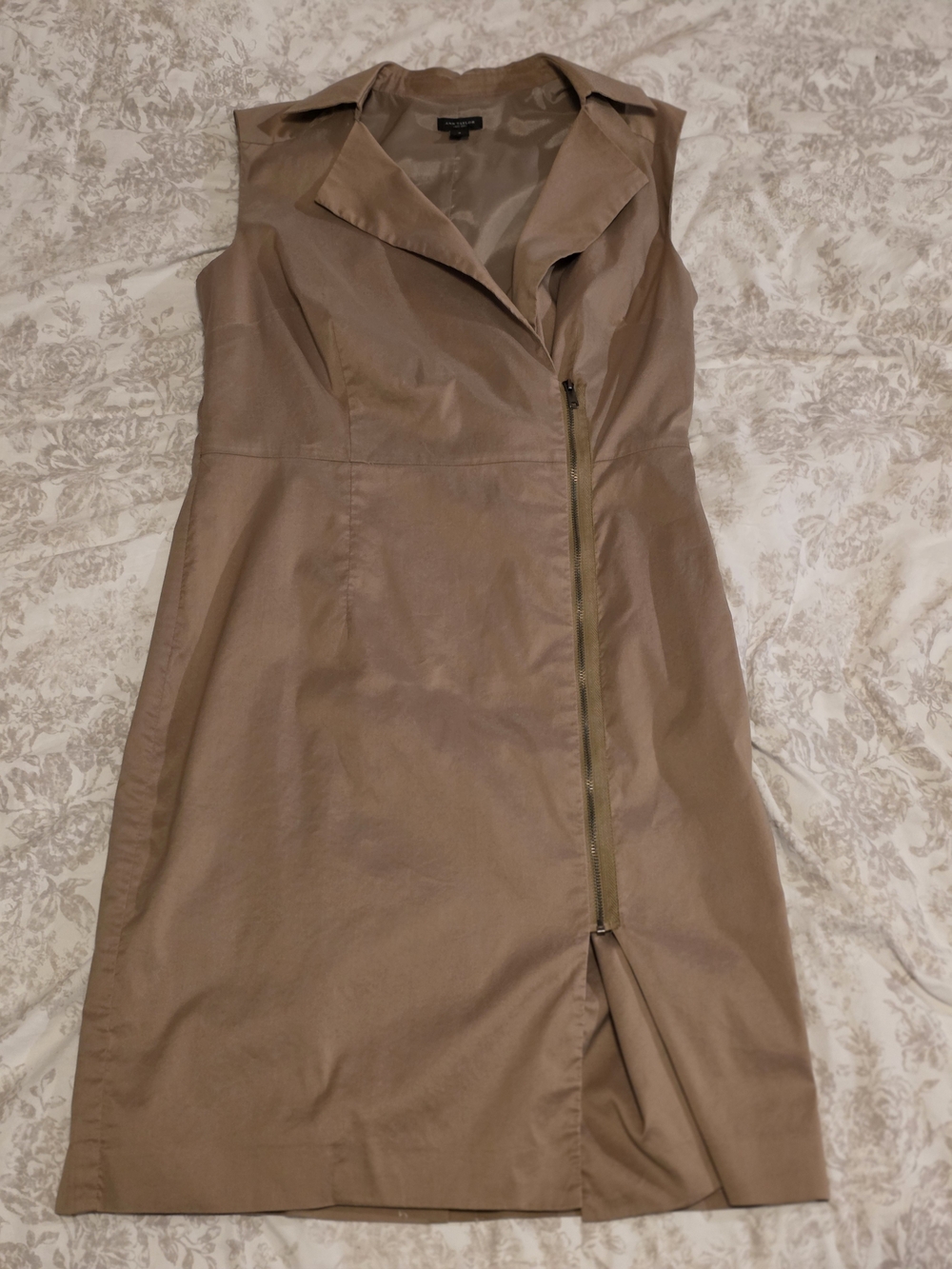 Ann Taylor Sleeveless Taupe-Style Zip Dress